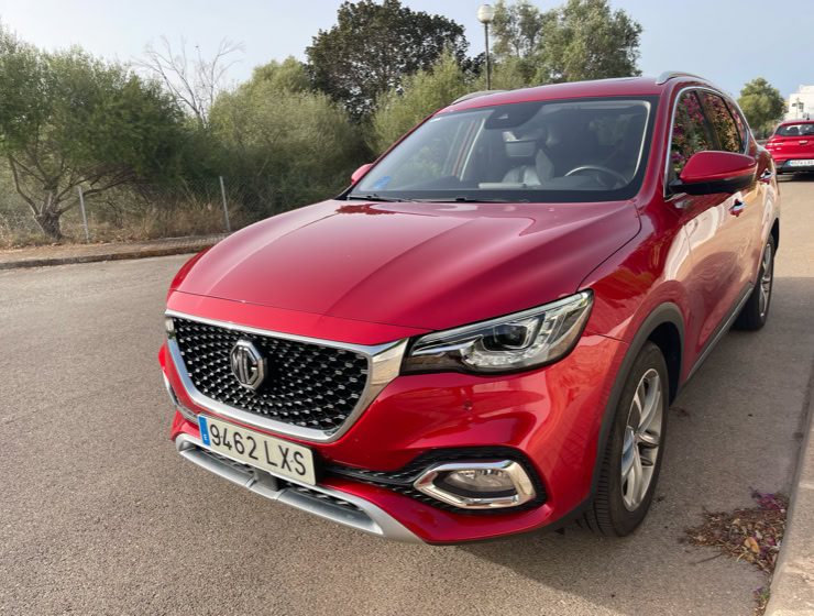 MG EHS PHEV SUV