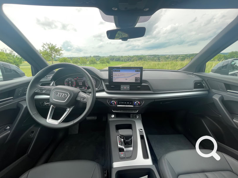 NP TESTING AUDI Q5 Cockpit