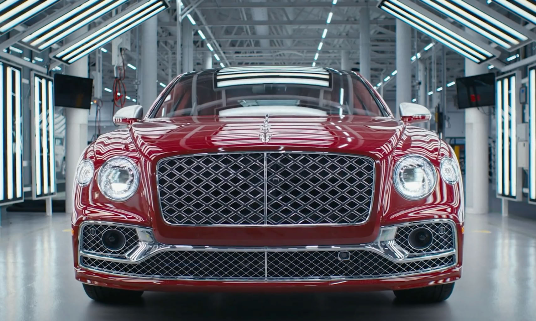 np-nearly-perfect np-bentley-christmas-clip-commercial  FROHE WEIHNACHTEN NEARLYPERFECT