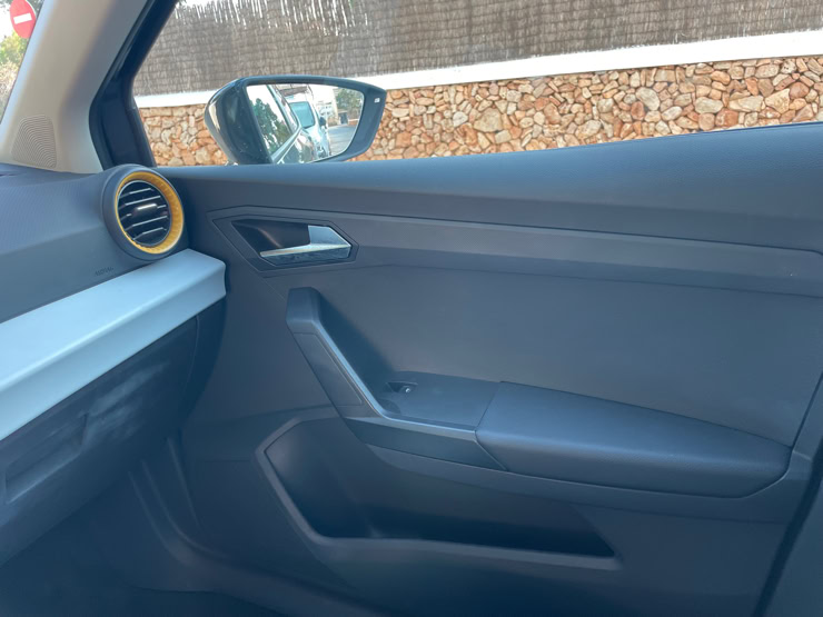 SEAT-ARONA-NP-NEARLY-PEFECT-NPNEARLYPERFECT
