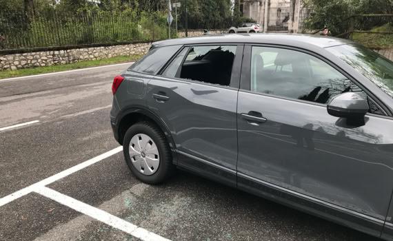 BELLA ITALIA BELLAITALIA DIEBSTAHL RAUB GARDASEE GARDONE URLAUB nearlyperfect testing np Ruscheinsky  NP NPNearlyPerfect nearly_perfect