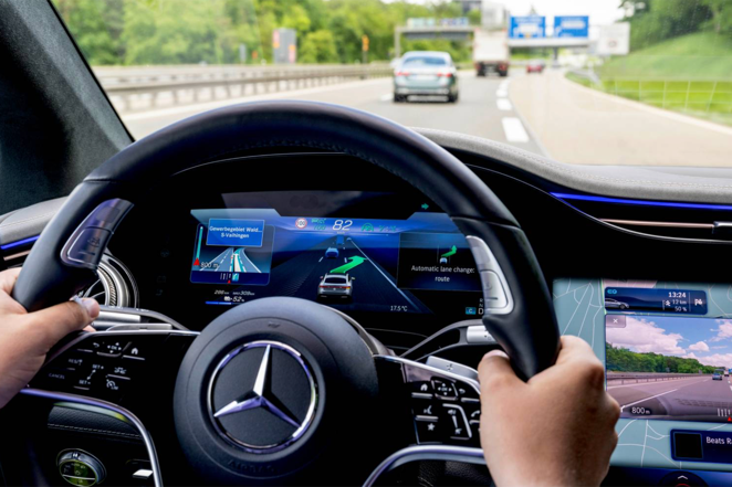 NP_MERCEDES_ALC_AUTOMATICLANECHANGE